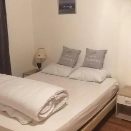 Appartement Chaleureux Aux Deux Alpes - 68 M² - Vue Montagne