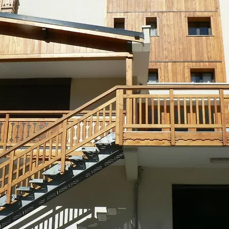Appartement Chaleureux Aux Deux Alpes - 68 M² - Vue Montagne *